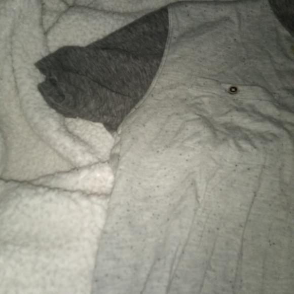 Button down shirt - Picture 4 of 8